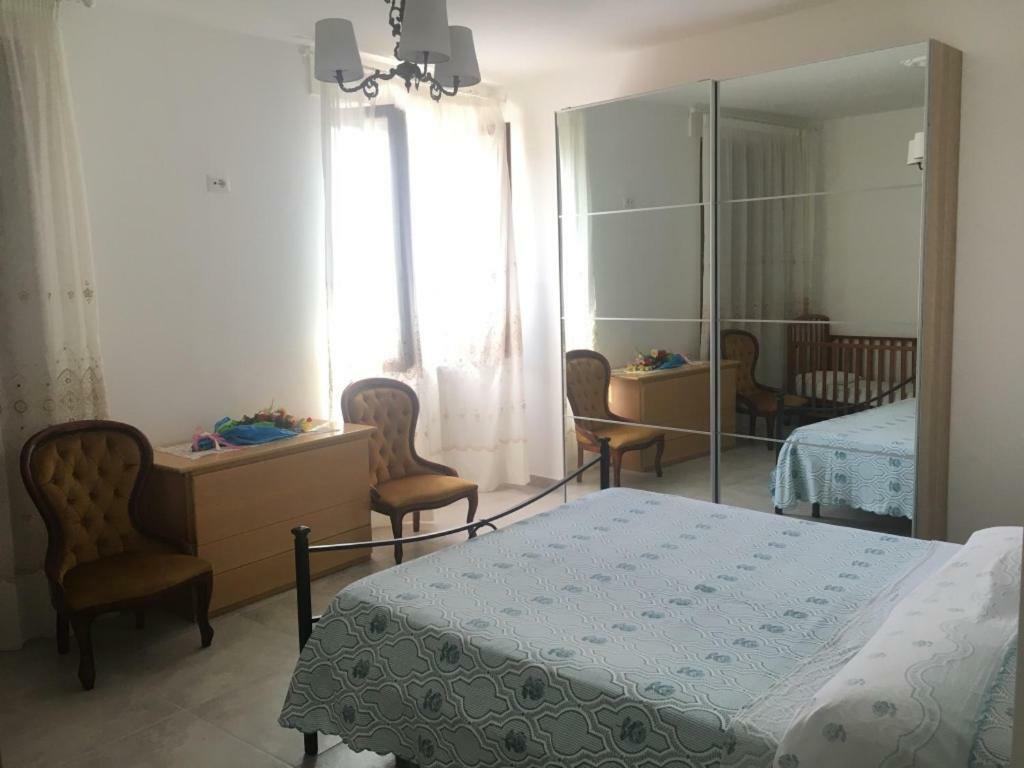 דירות פוסומברונה Casa Leo מראה חיצוני תמונה